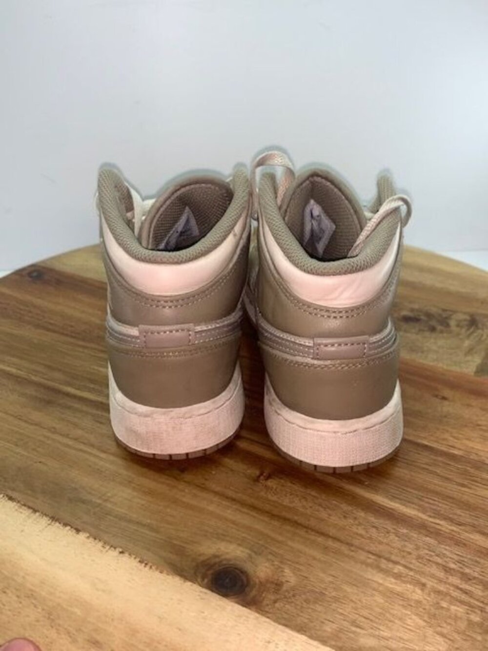 Nike Air Jordan 1 Mid GS Legend Brown Khaki Kids Size 3.5 Y HF4781-203 Sneakers - Picture 4 of 14